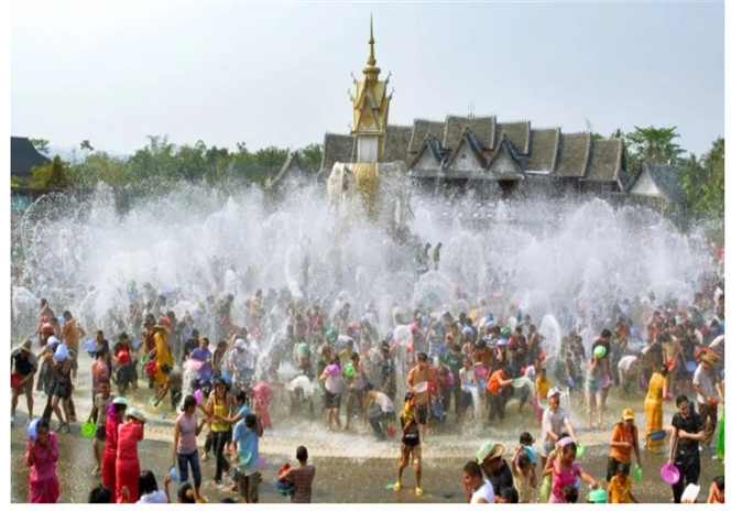 春游云南，四月里諸多民族節(jié)慶等著你。