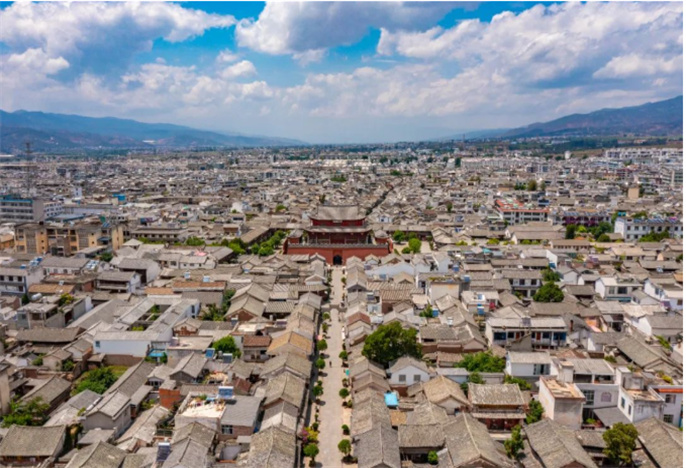 五月浪漫天，去游大理巍山古城。