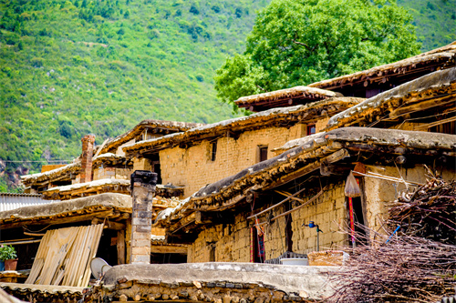 紅色旅游，要注重營造歷史的現(xiàn)場感